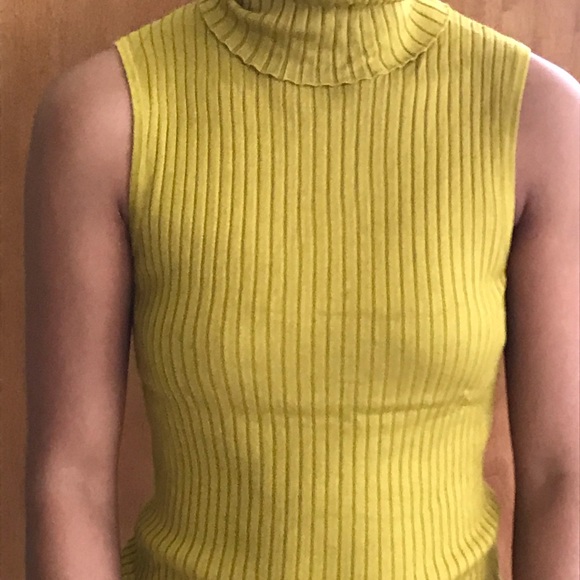 Express Nwt Sleeveless Turtleneck Olive 